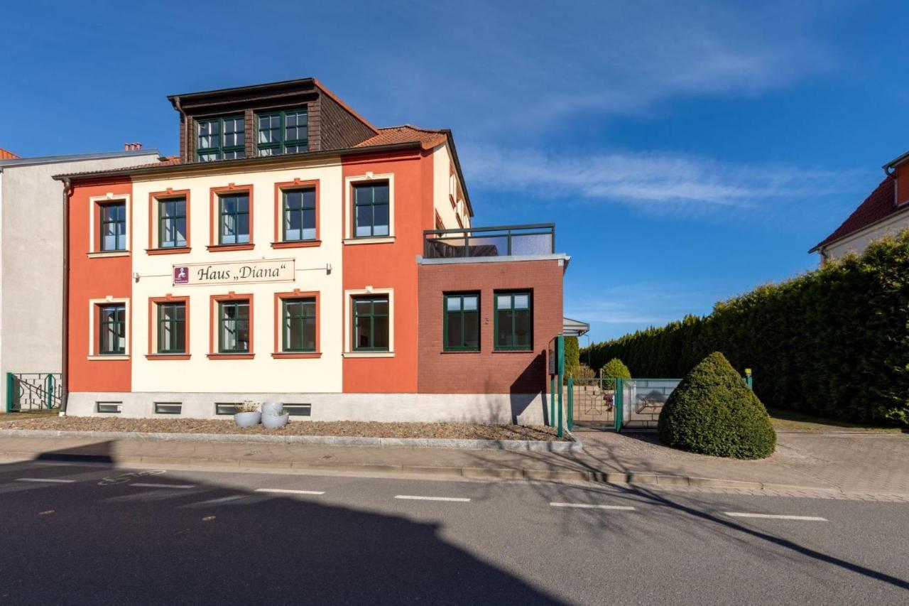 Haus Diana - Perlhuhn Appartement Waren  Buitenkant foto